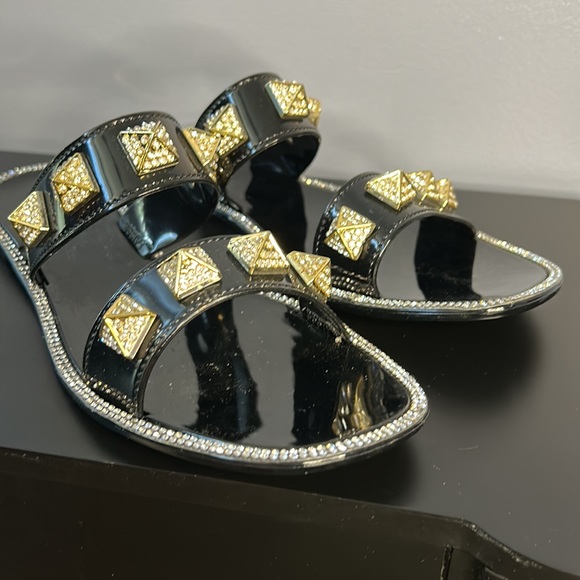 NWOT Bamboo Rhinestone Slides Size 6 - Picture 2 of 7